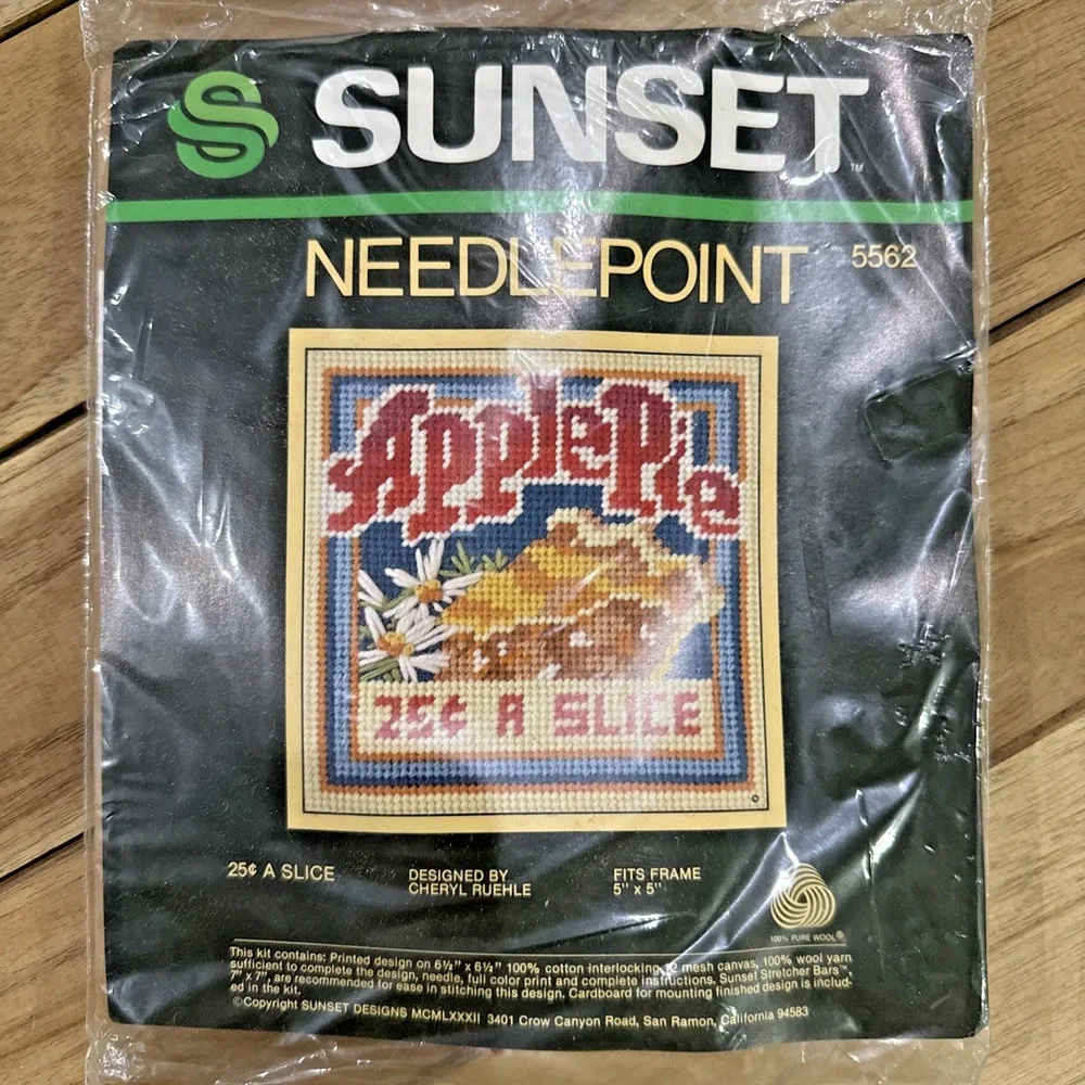 Vintage Sunset Needlepoint Kit – "Apple Pie 25¢ a Slice" – #5562 – Sealed NOS - Picture 1 of 2